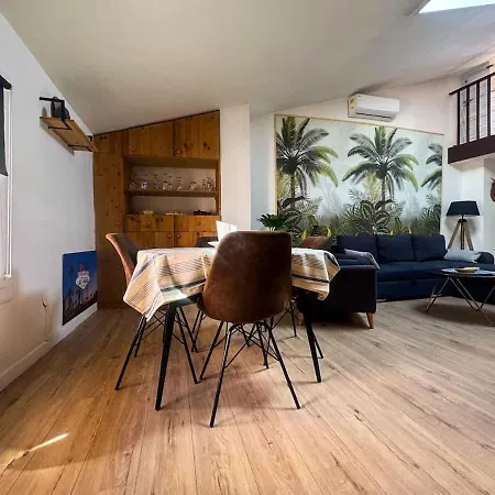 Ferienhaus The Globe Trotter - *